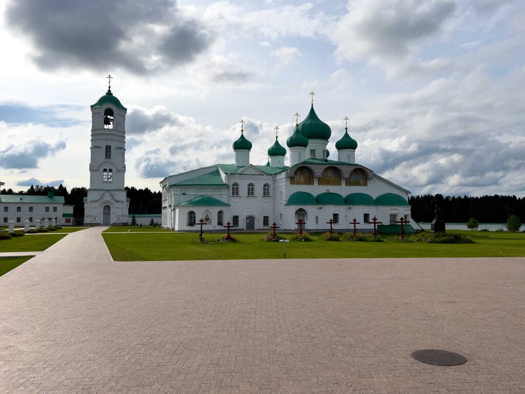 Свято-Троицкий Александро-Свирский монастырь