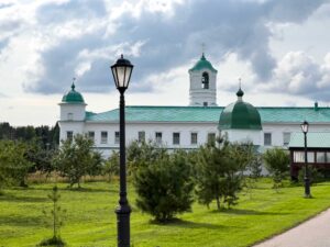 Свято-Троицкий Александро-Свирский монастырь и церкви