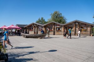 Кафе и причал Кижи