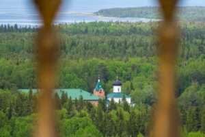 Вид с горы Секирная