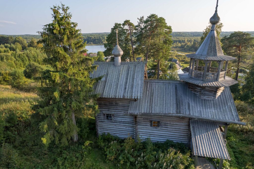 Старинная часовня Маньги